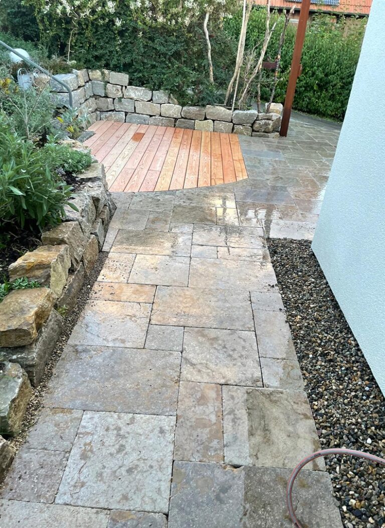Pflasterung & Terrasse Mauer mit Natursteine
